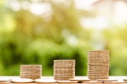 瑞銀：投資者或逢低買(mǎi)入因關(guān)稅下跌的歐洲銀行股