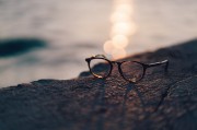 夢中贈予——解析一場夢中給他人金錢的夢境，夢中贈予，解析夢中給他人金錢的夢境含義
