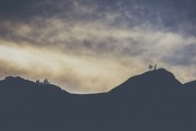夢(mèng)魘之影，電梯下墜的奇幻之旅，夢(mèng)魘之影，電梯下墜的奇幻之旅