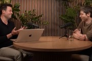 Sam Altman最新訪談：AI將發(fā)現新科學，未來AI伴侶無處不在，人形機器人街頭漫步