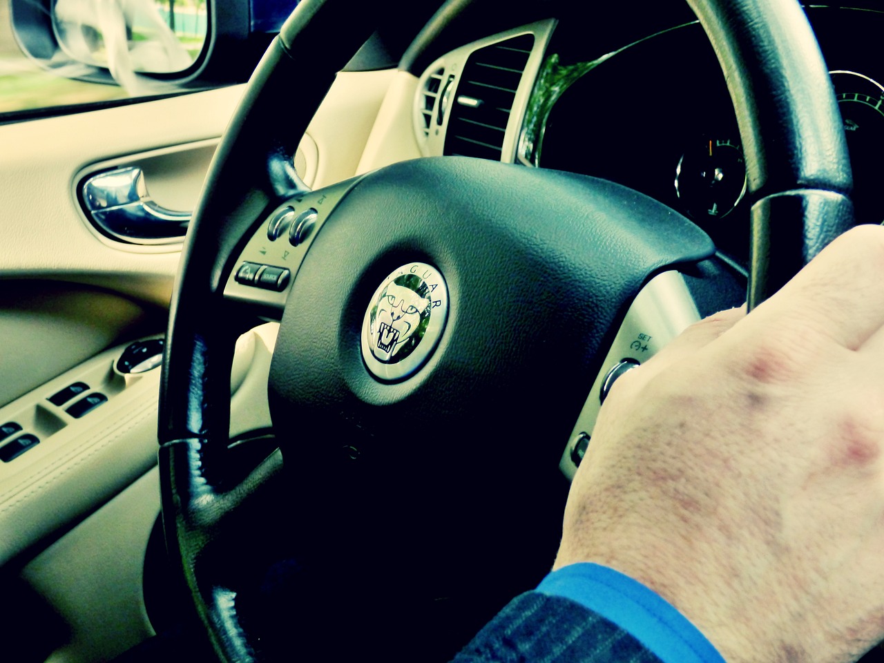 如何正確駕駛捷達(dá)車(chē)？捷達(dá)車(chē)的駕駛技巧有哪些？