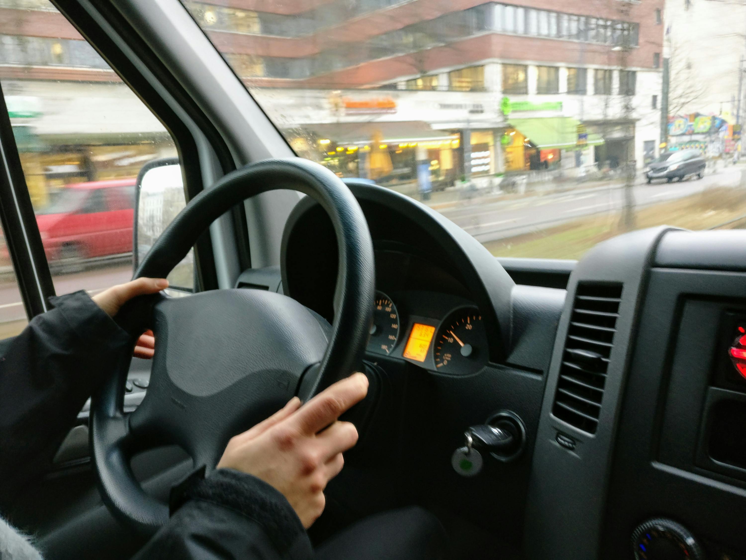 嘀嘀快車司機(jī)注冊(cè)指南，輕松成為職業(yè)駕駛員