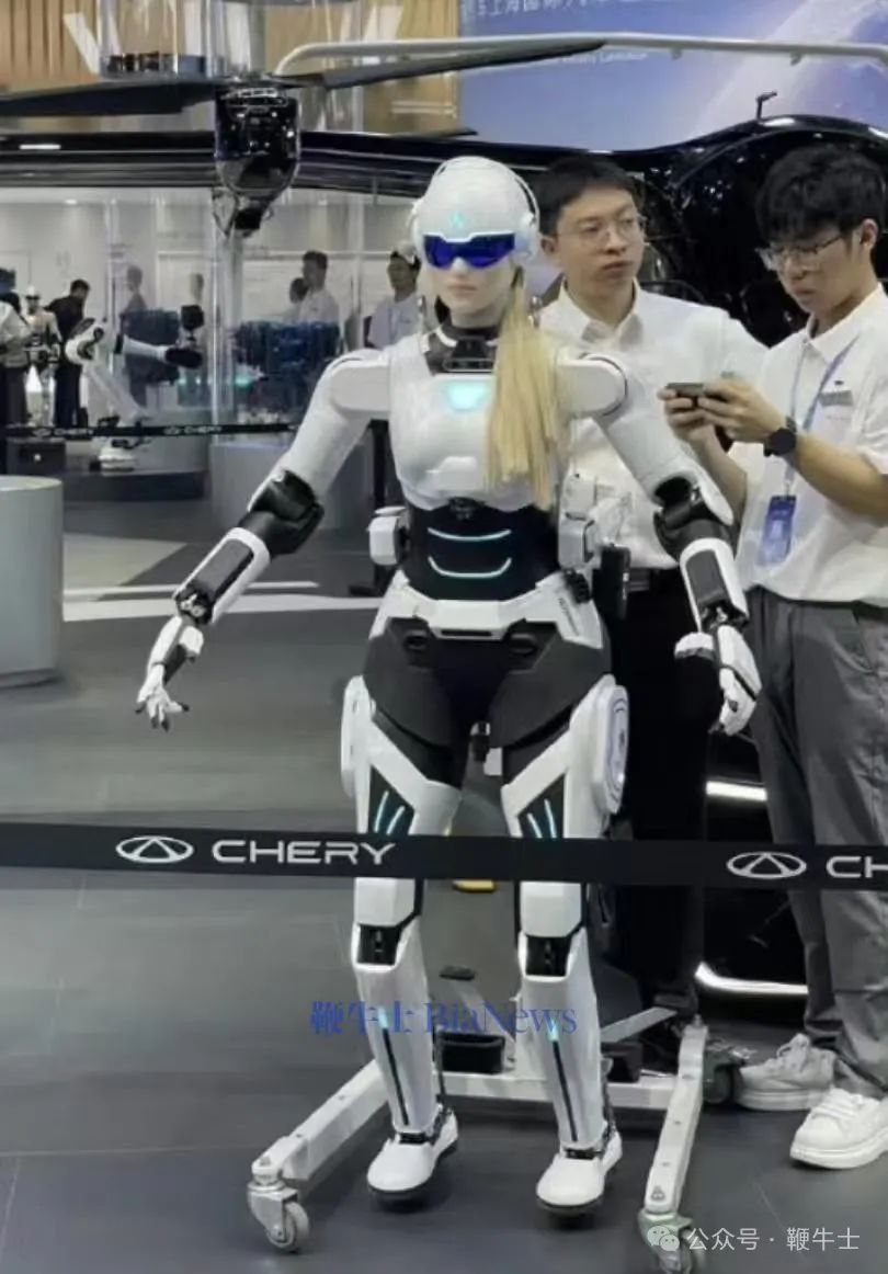 上海車展「車?！贡P點(diǎn)：小鵬機(jī)器人吸睛，比亞迪派出悟空