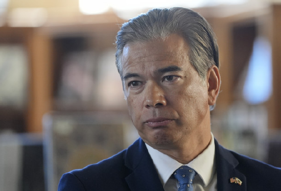 美加州總檢察長(zhǎng)暗示：或就特朗普對(duì)蘋果的關(guān)稅威脅提起訴訟